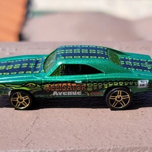 Mattel Hot Wheels '69 Dodge Charger Alligator Avenue Diecast Car